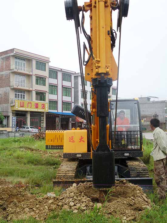 91视频下载网站建筑机械厂履带式91视频直播APP施工中